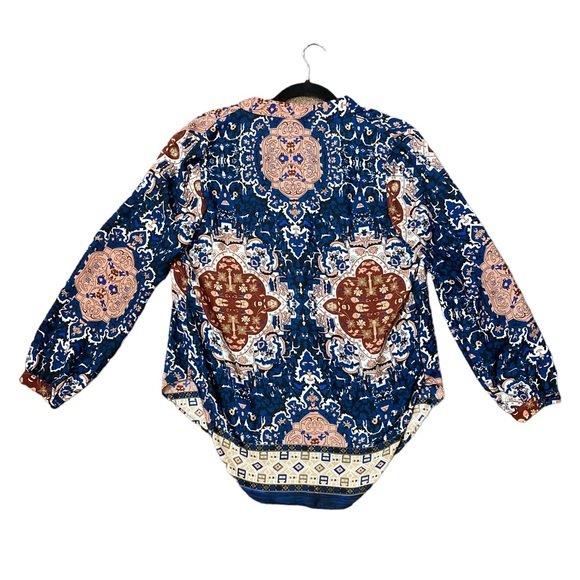 NWT- Olivaceous Sheer Blouse - Picture 2 of 7